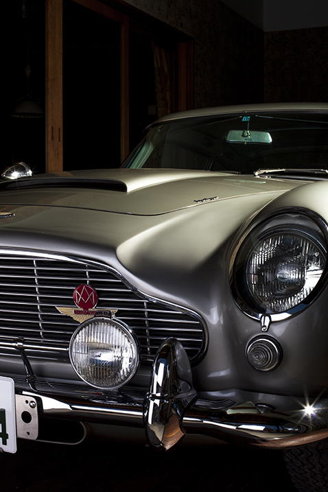 ASTON MARTIN DB5